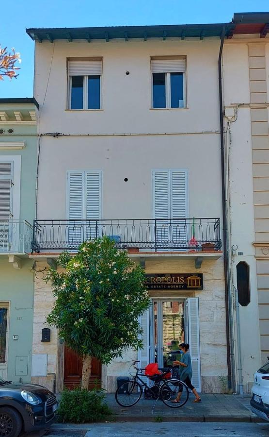 Acropolis Apartamento Viareggio Exterior foto